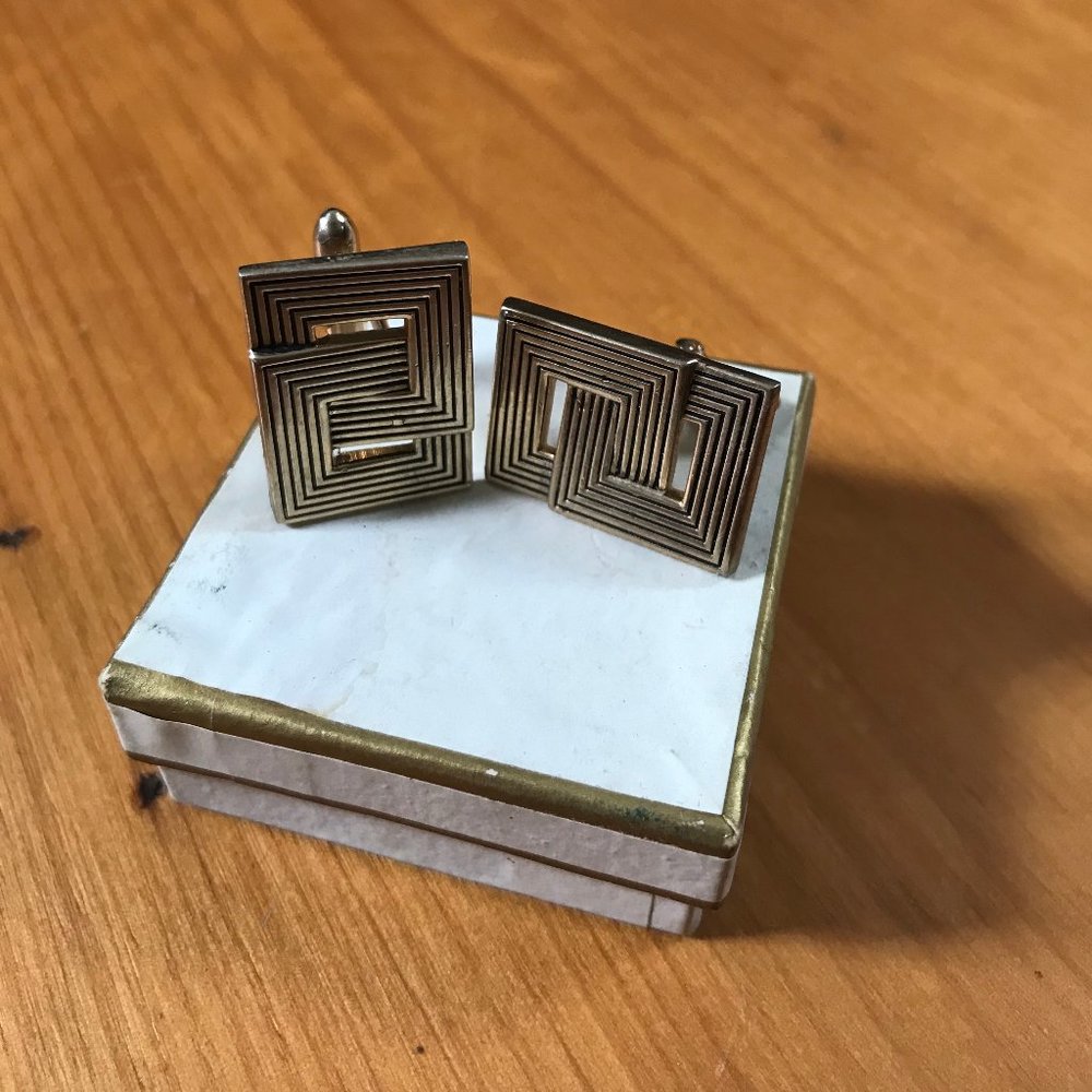 Vintage Swank Gold Tone 1960s Cuff Links